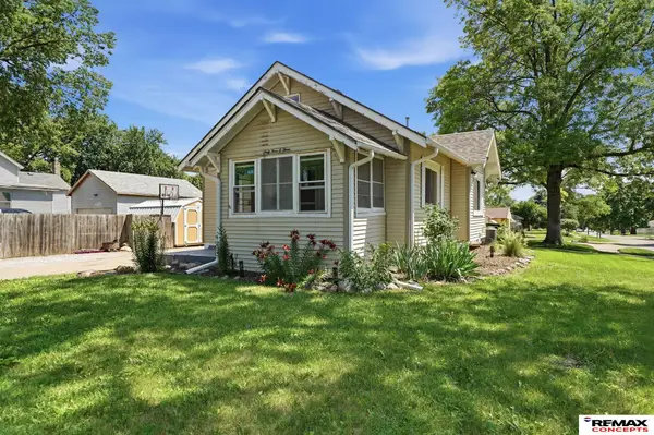 6403 Leighton Avenue, Lincoln, NE 68505