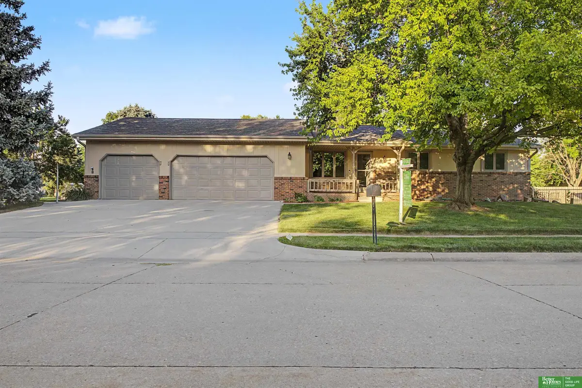 1222 N Howard Street, Fremont, NE 68025 - #1