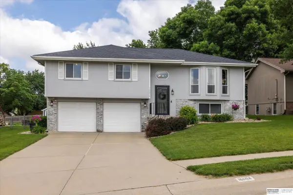 16604 Weir Street, Omaha, NE 68135