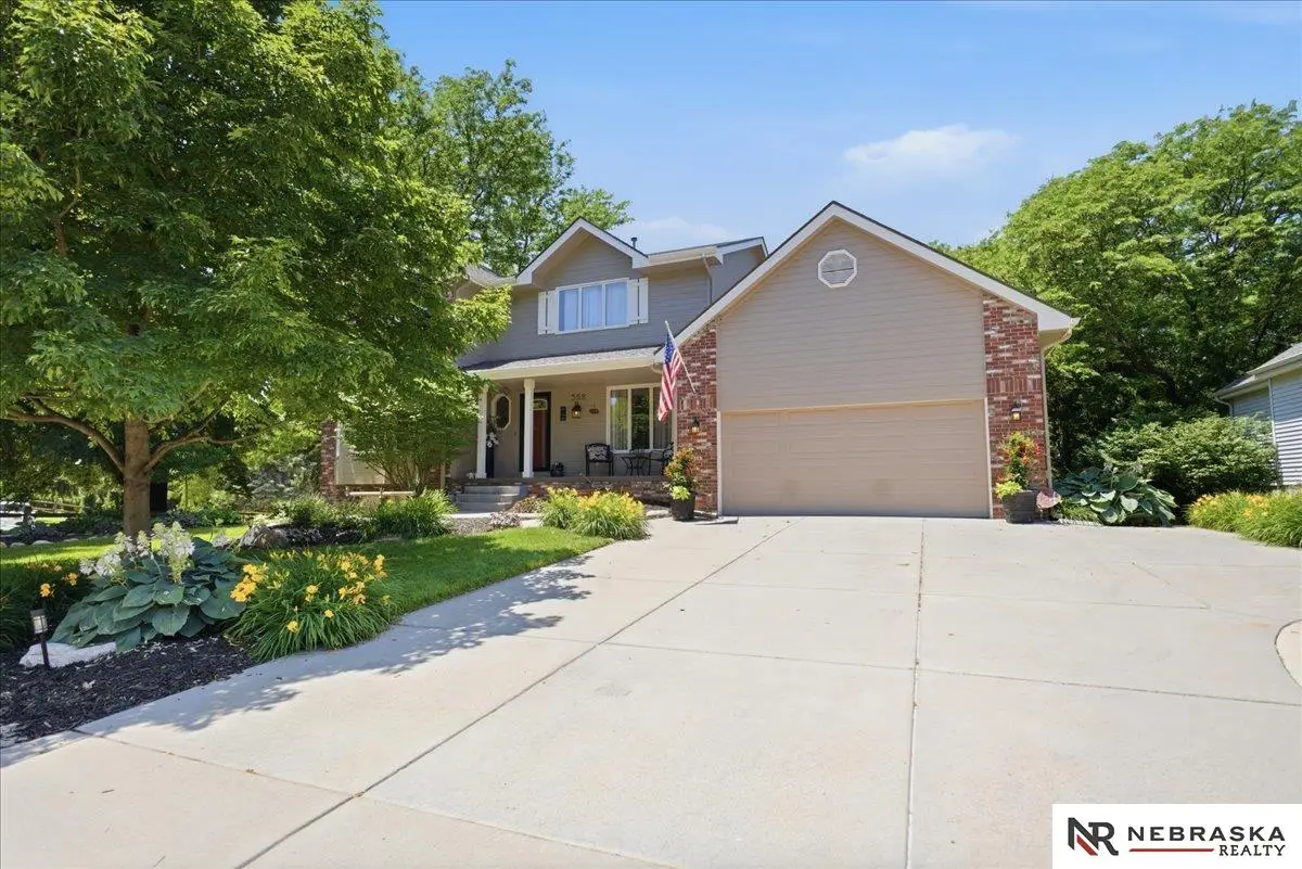 568 S 159th Avenue, Omaha, NE 68118 - #1
