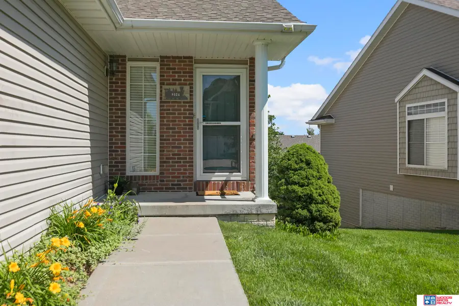 8524 Ridge Hollow Drive, Lincoln, NE 68526 - #3