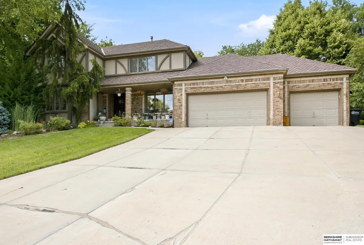 1017 N 129th Circle, Omaha, NE 68154 - #1