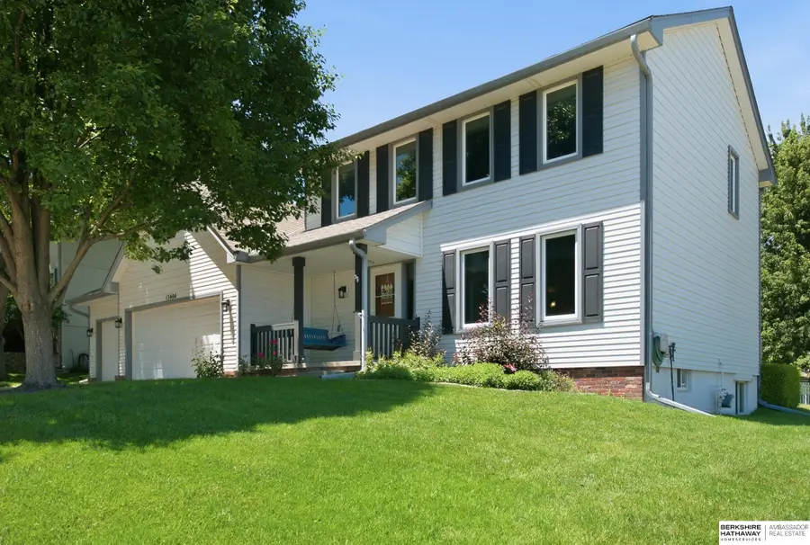 13404 Hillsborough Drive, Omaha, NE 68164 - #2