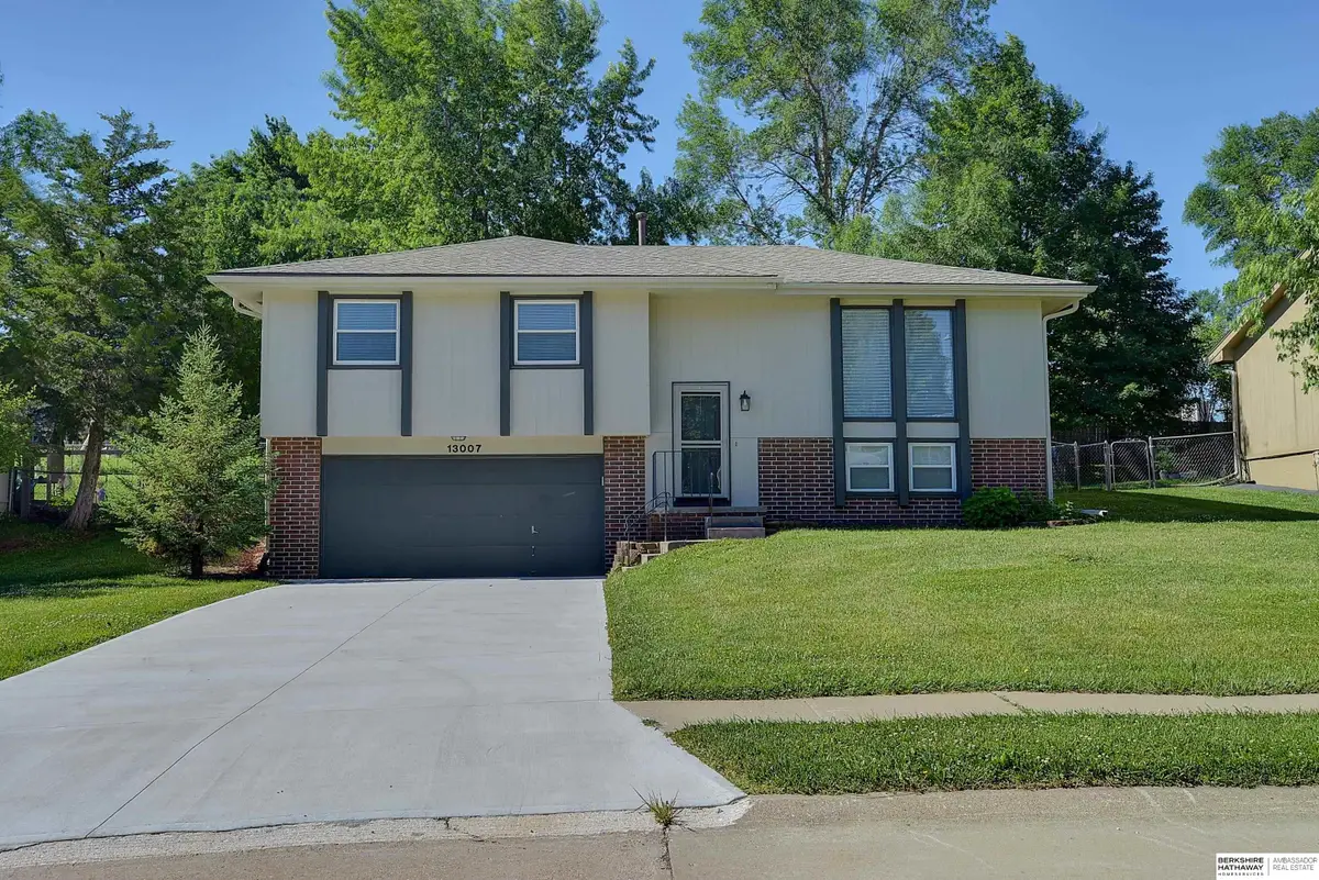 13007 Laurel Avenue, Omaha, NE 68164 - #1