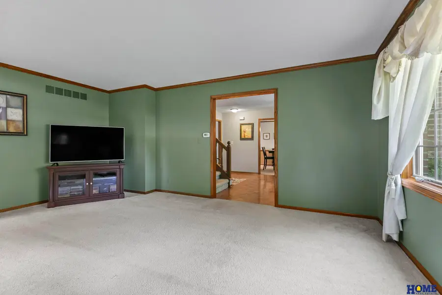 6423 Crooked Creek Drive, Lincoln, NE 68516 - #3