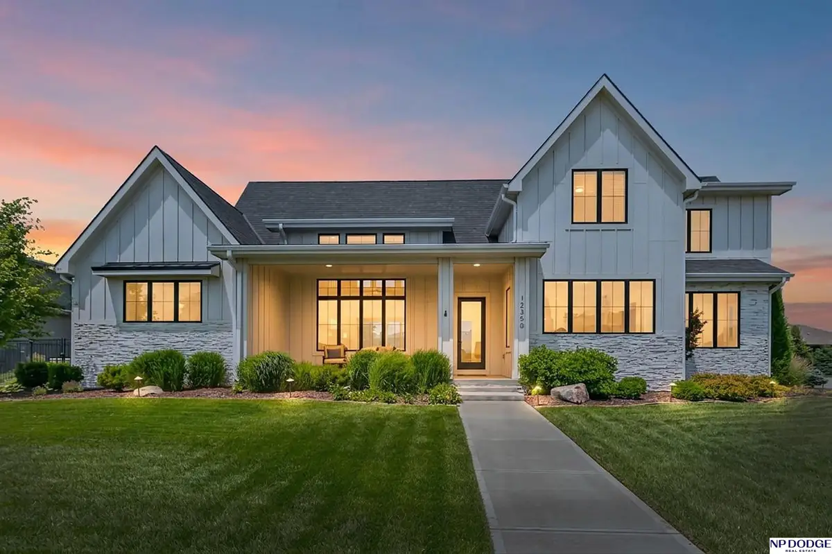 12350 Edward Street, Papillion, NE 68046 - #1