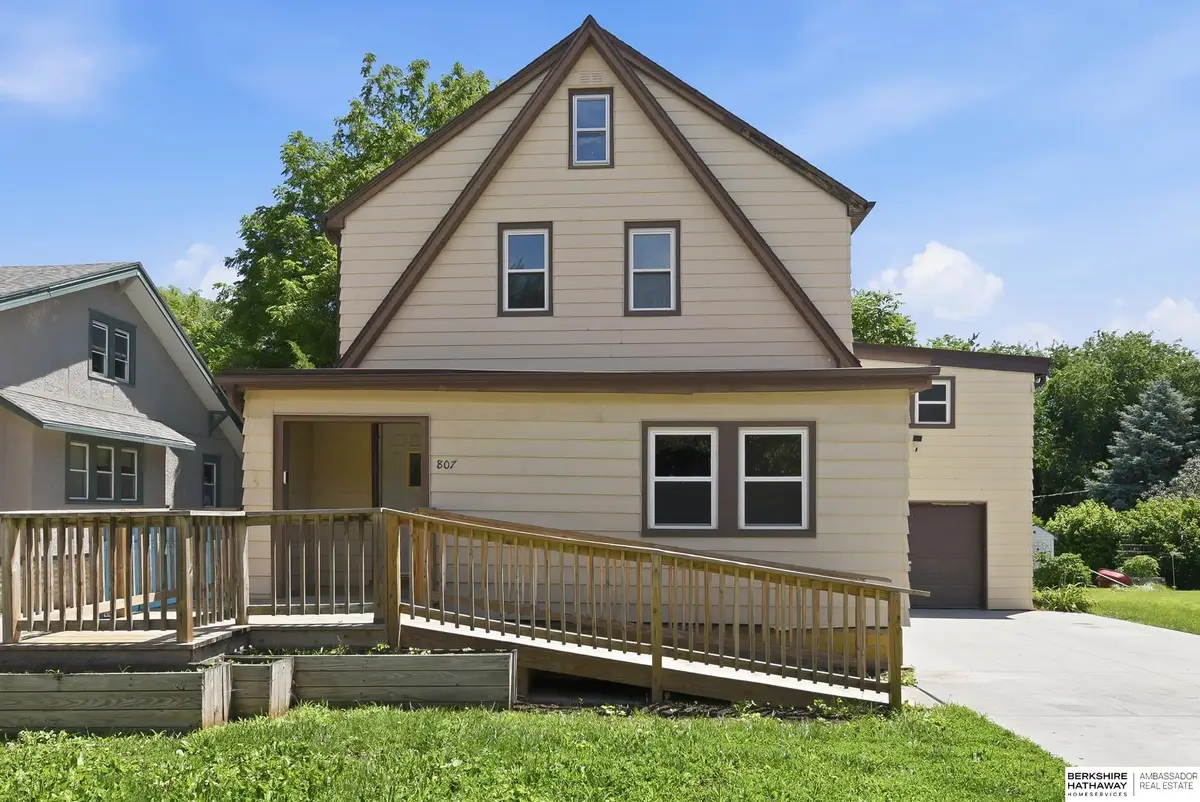807 N 49th Street, Omaha, NE 68132 - #1