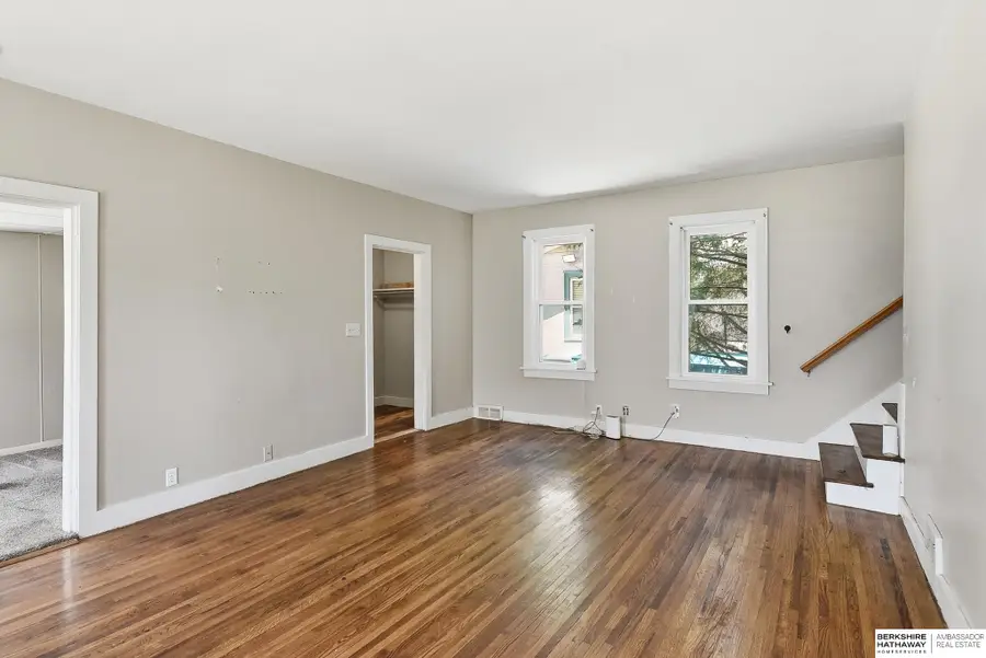 807 N 49th Street, Omaha, NE 68132 - #2
