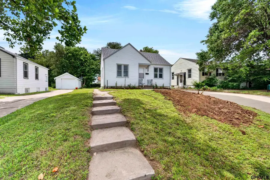 4330 N 31st Street, Omaha, NE 68104 - #2