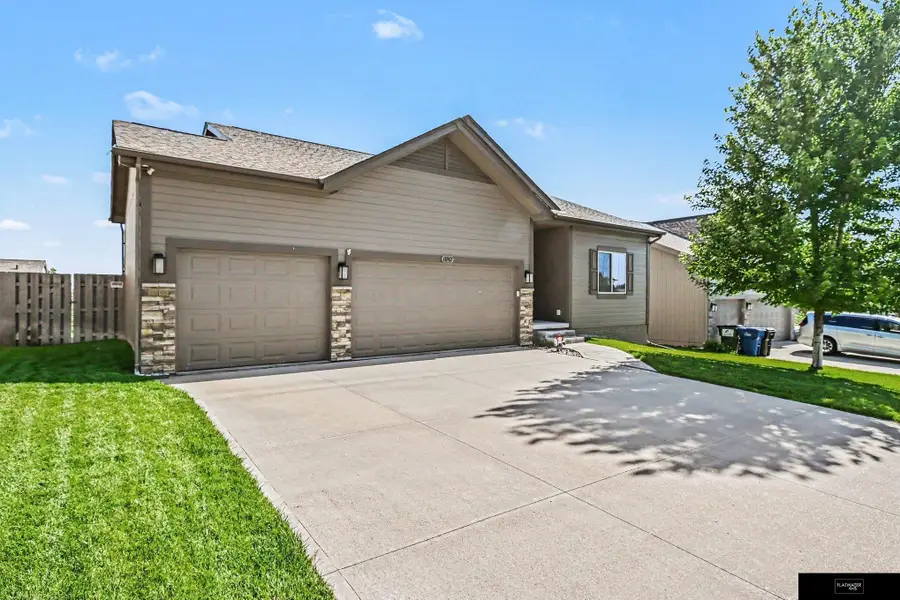 18907 Briar Street, Richland Vii, NE 86136 - #3