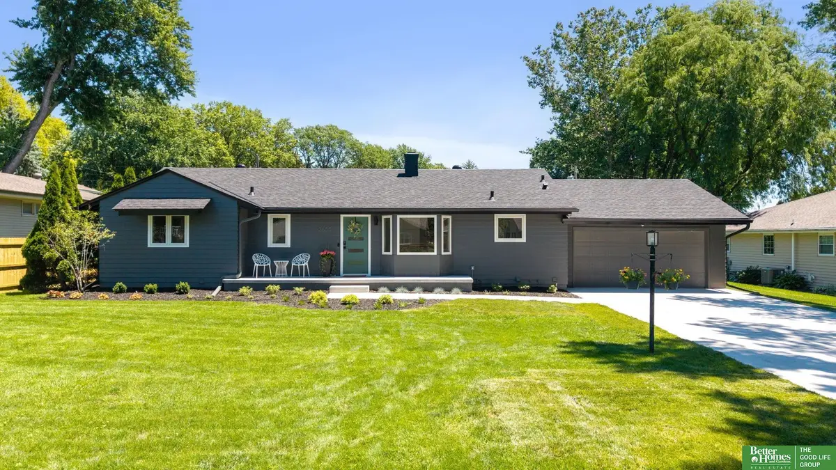 2605 S 87 Avenue, Omaha, NE 68114 - #1