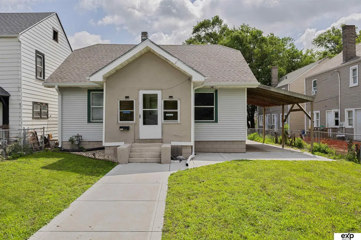 1007 S 28th Street, Omaha, NE 68105 - #1