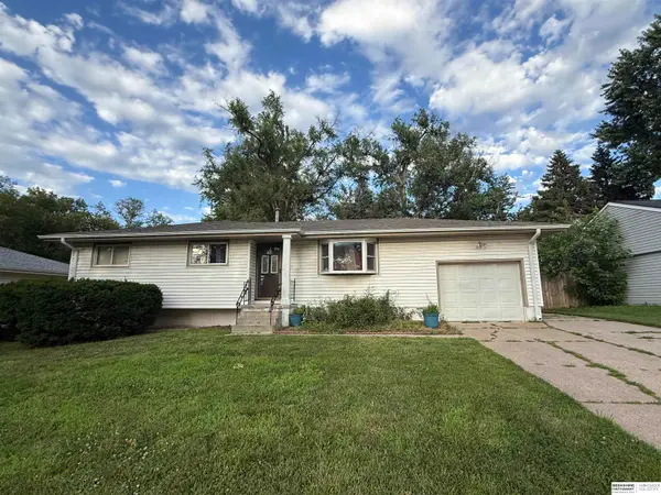 3035 S 134th Street, Omaha, NE 68144