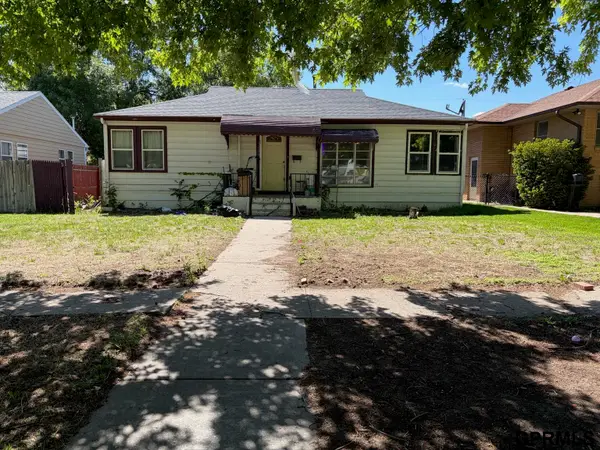 1209 N Jefferson Street, Lexington, NE 68850