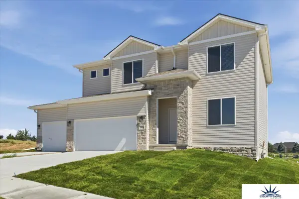 21058 Alex Avenue, Elkhorn, NE 68022