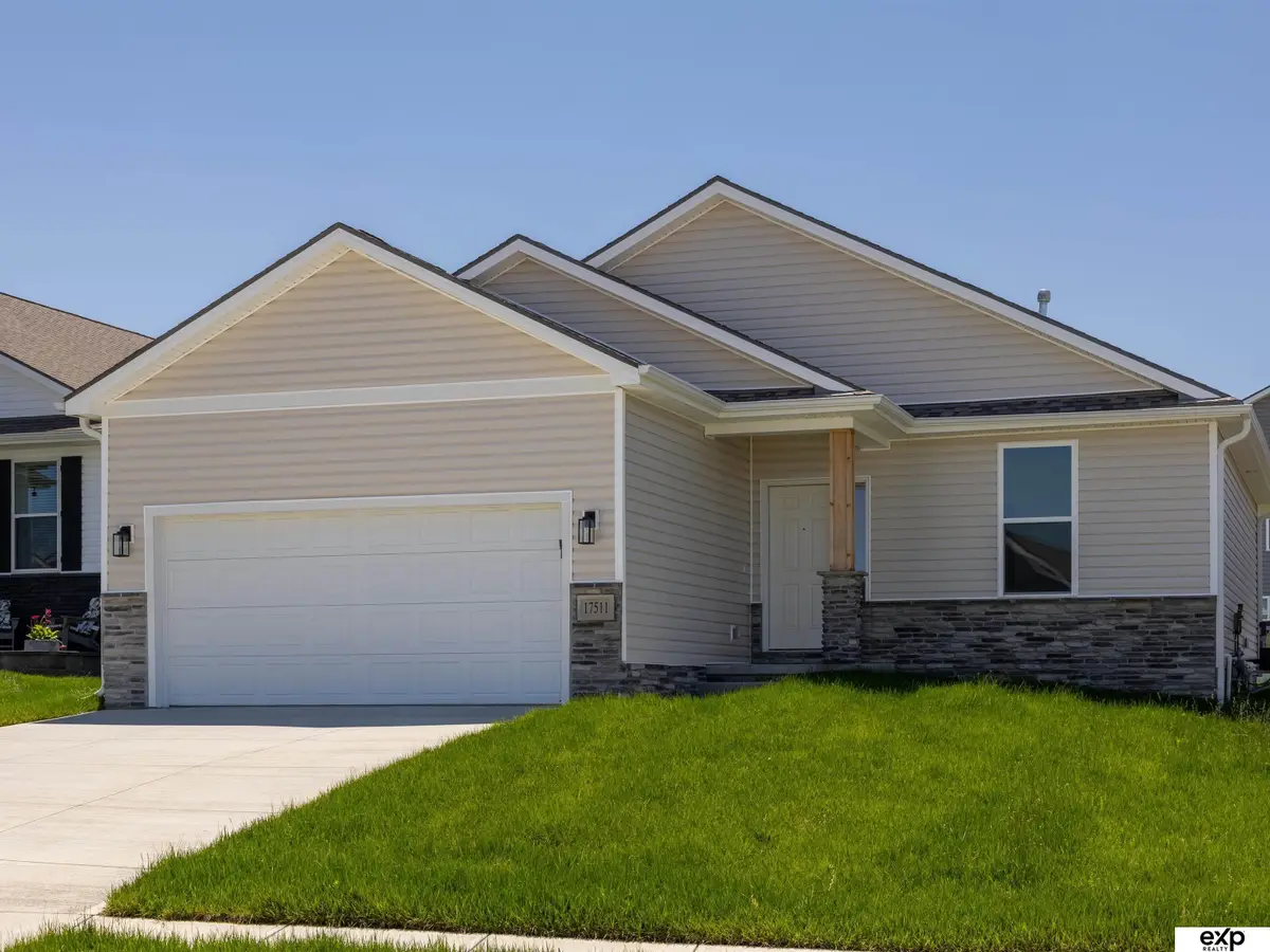 17511 Greenleaf Street, Omaha, NE 68136 - #1