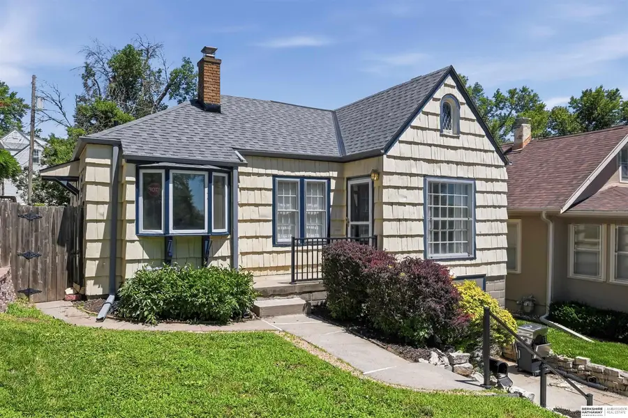 5560 Poppleton Avenue, Omaha, NE 68106 - #3