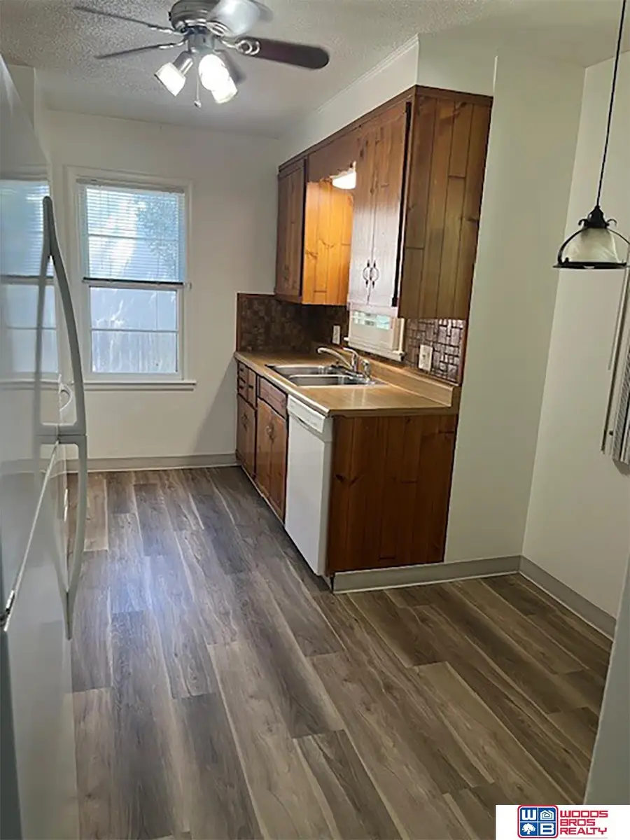 2311 S 37th Street, Lincoln, NE 68506 - #3