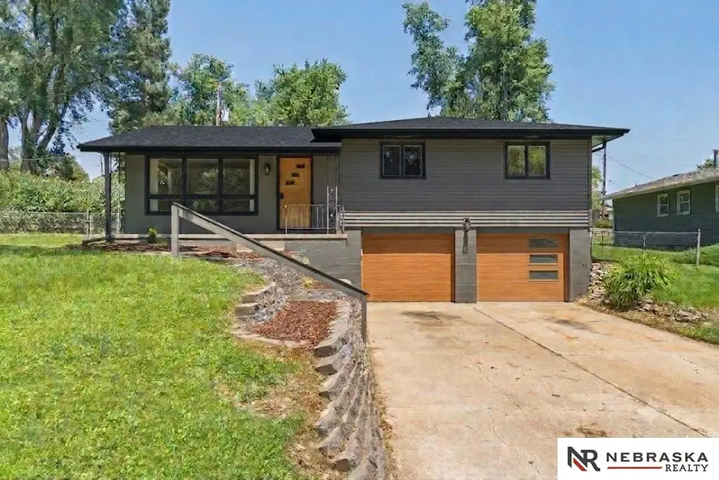 9212 Manderson Street, Omaha, NE 68134 - #1