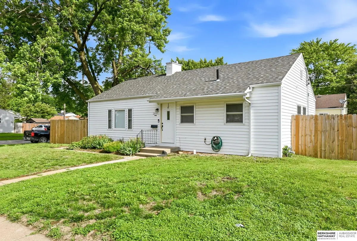 2644 Avenue G, Council Bluffs, IA 51501 - #1