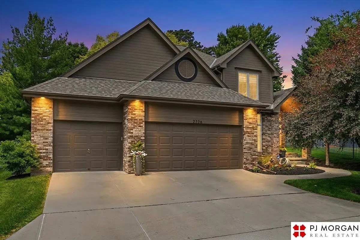 2226 S 89th Court, Omaha, NE 68124 - #1
