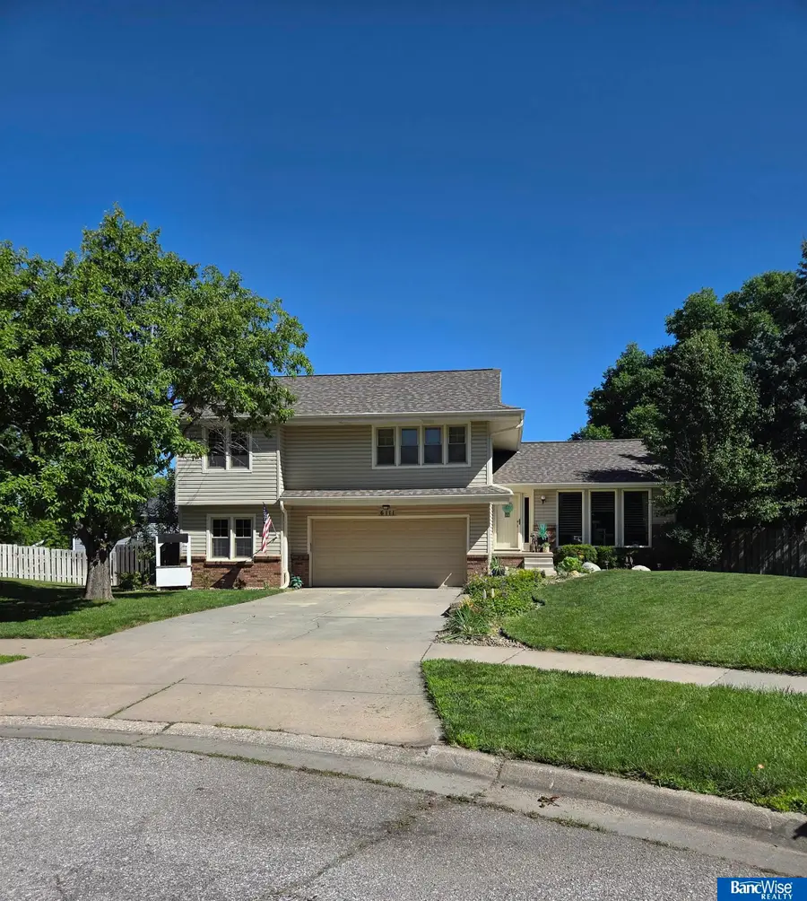 6111 Tennyson Circle, Lincoln, NE 68516 - #3