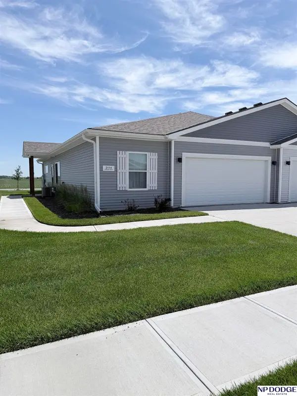 2114 Aaron Way, Fremont, NE 68025