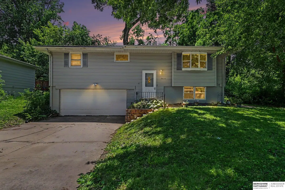 9435 Ohio Street, Omaha, NE 68134 - #1