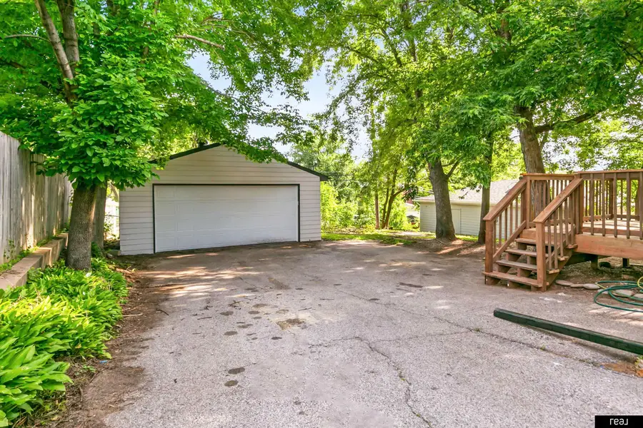 9144 Meredith Avenue, Omaha, NE 68134 - #2