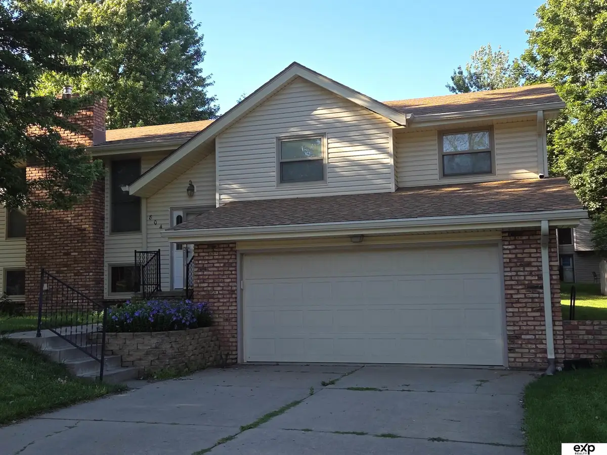 804 E Cary Street, Papillion, NE 68046 - #1