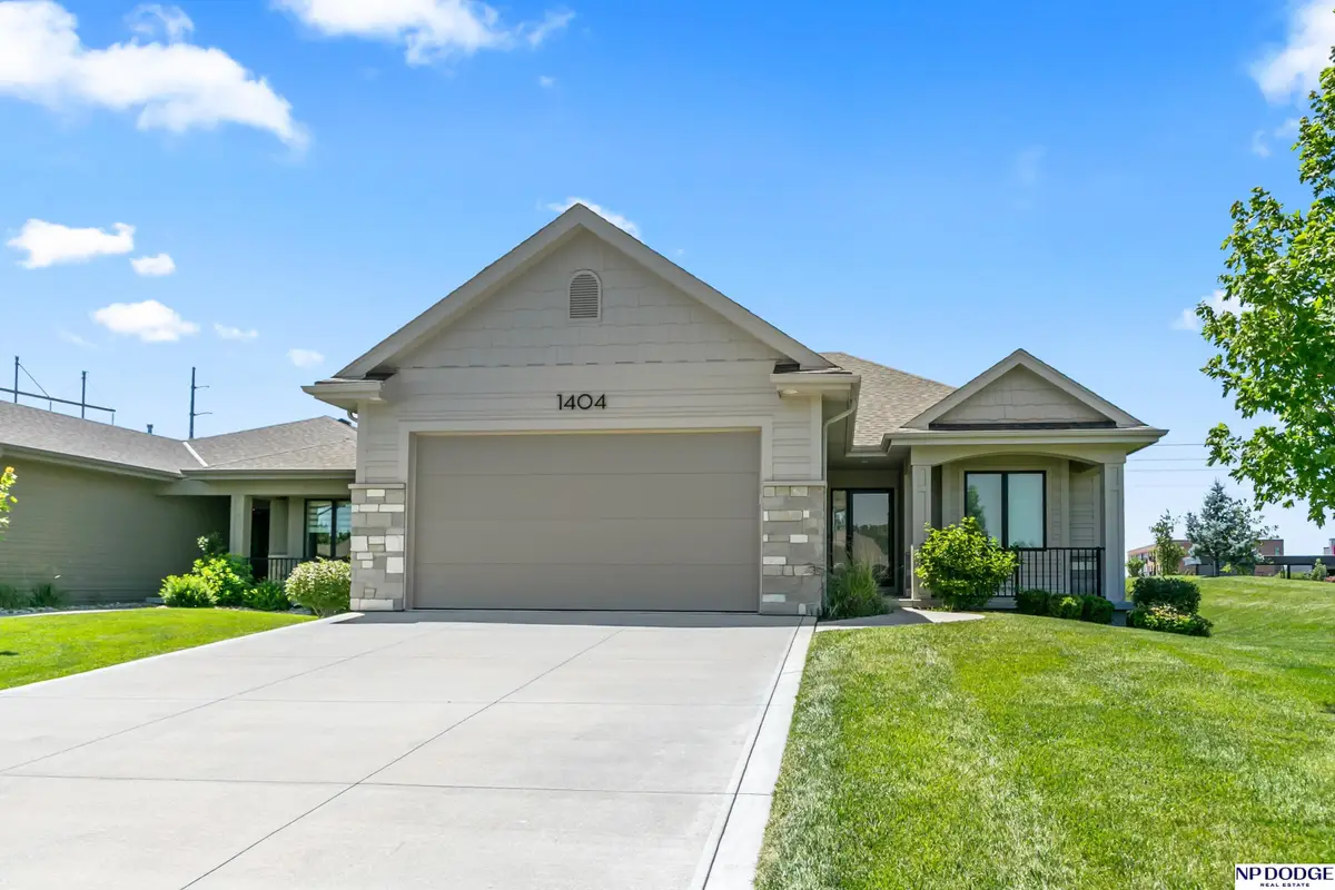 1404 S 200 Avenue Circle, Omaha, NE 68130 - #1