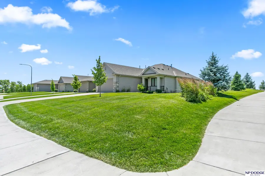 1404 S 200 Avenue Circle, Omaha, NE 68130 - #3