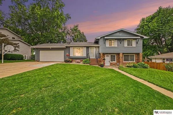 603 Hogan Drive, Papillion, NE 68046