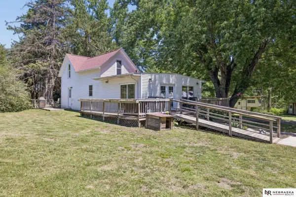 34517 Church Road, Louisville, NE 68037