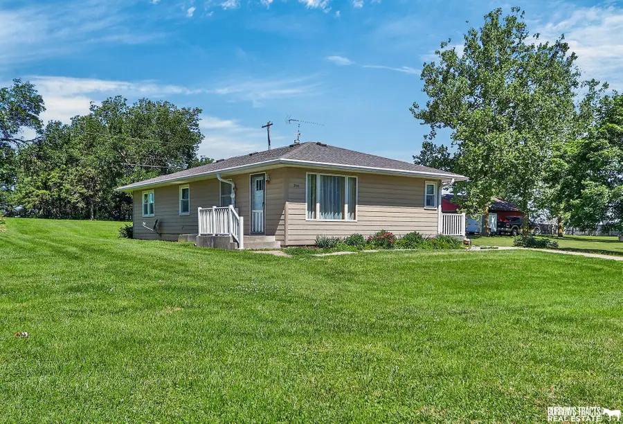 541 9th Street, Adams, NE 68301 - #3