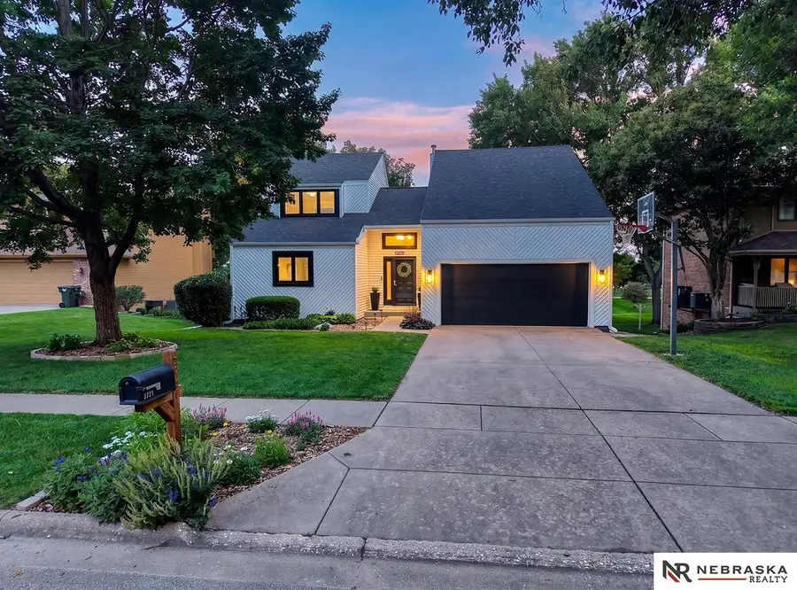 3721 Timberline Court, Lincoln, NE 68506 - #3