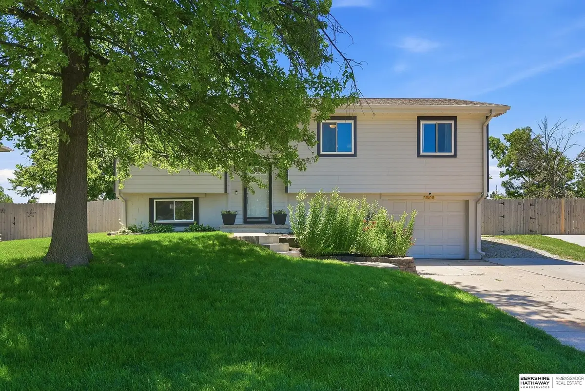 21405 Appaloosa Drive, Elkhorn, NE 68022 - #1