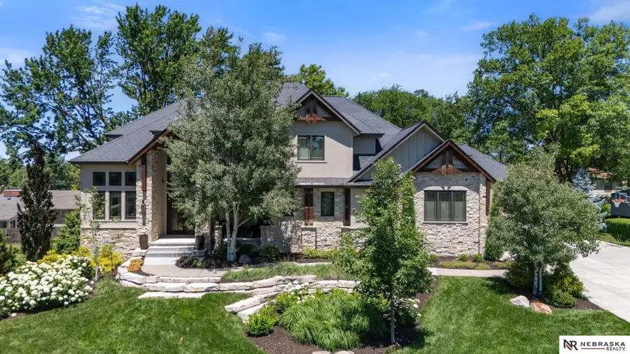 9414 Davenport Street, Omaha, NE 68114 - #3