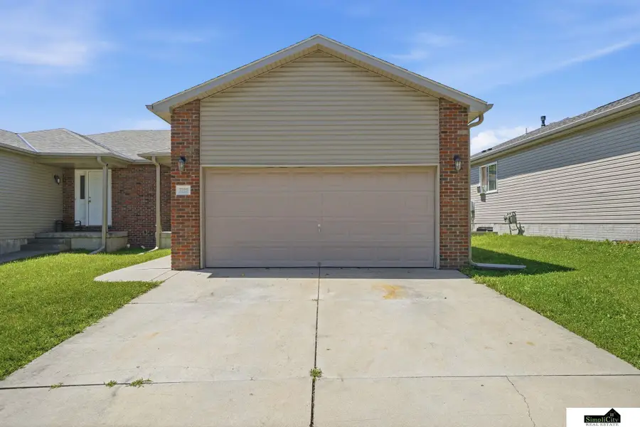 7229 & 7225 Dorchester Court, Lincoln, NE 68521 - #2