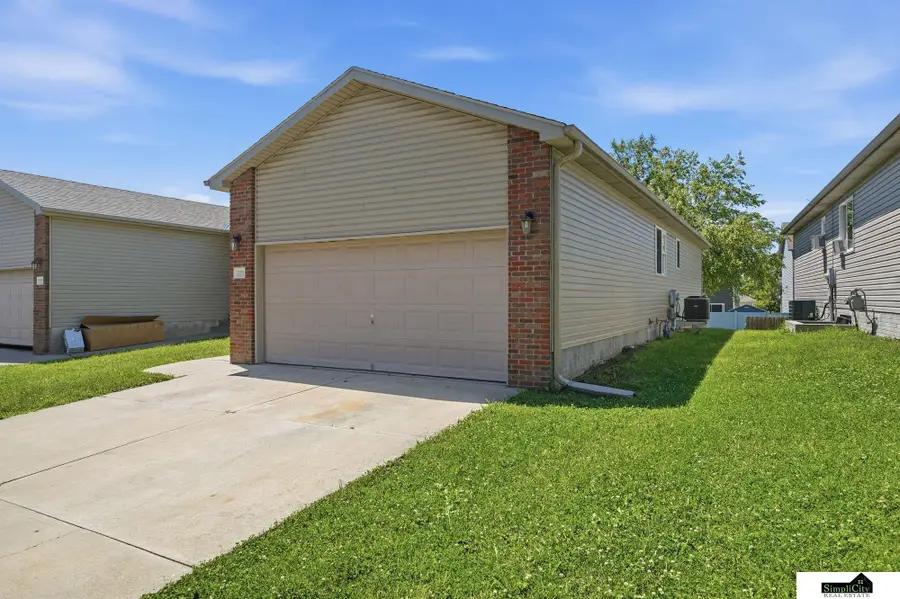 7229 & 7225 Dorchester Court, Lincoln, NE 68521 - #3