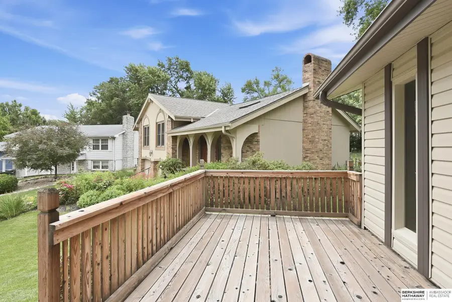 9929 P Circle, Omaha, NE 68127 - #3