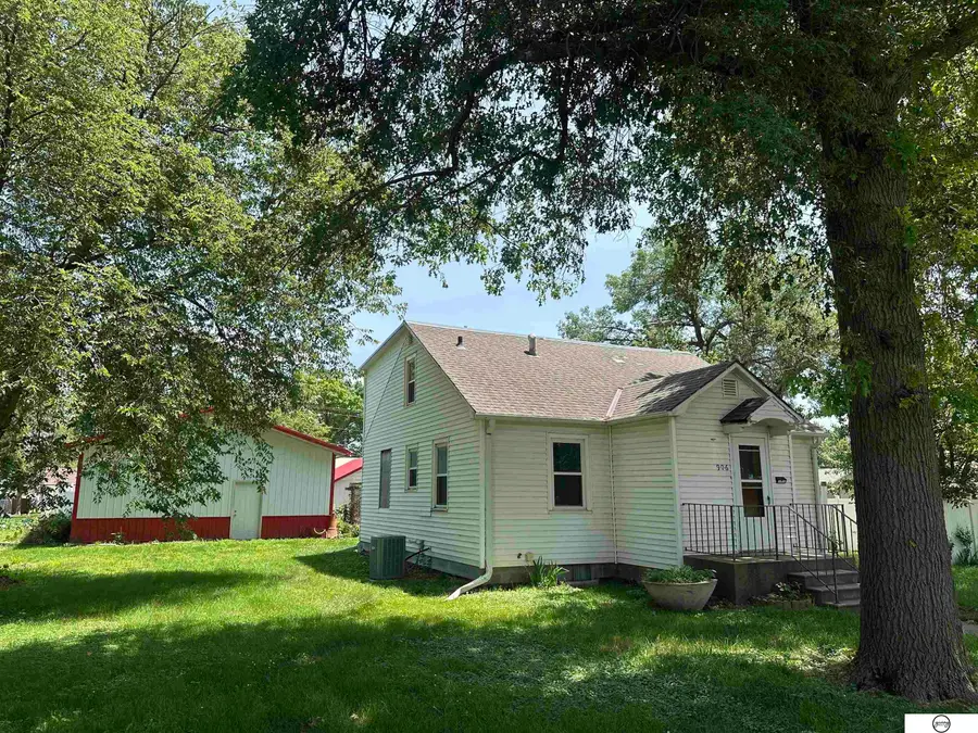 906 Stephens Avenue, Dorchester, NE 68343 - #2