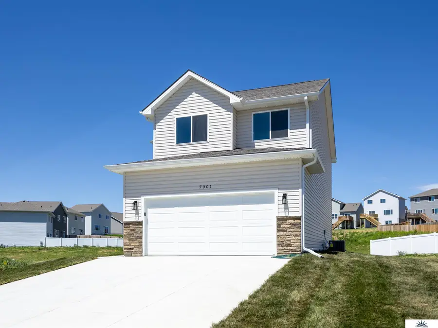 7901 N 94th Street, Omaha, NE 68122 - #2