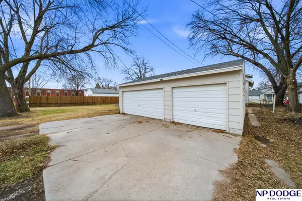1031 E 10th Street, Fremont, NE 68025