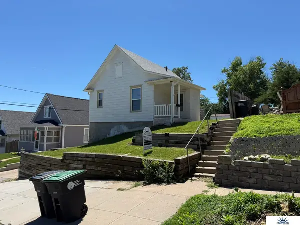 2315 Bancroft Street, Omaha, NE 68108