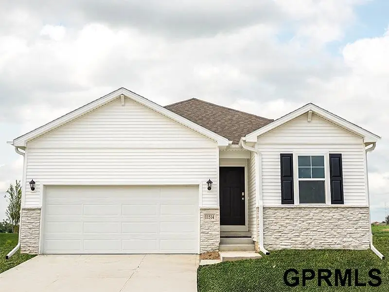 8014 N 113 Avenue, Omaha, NE 68142 - #1