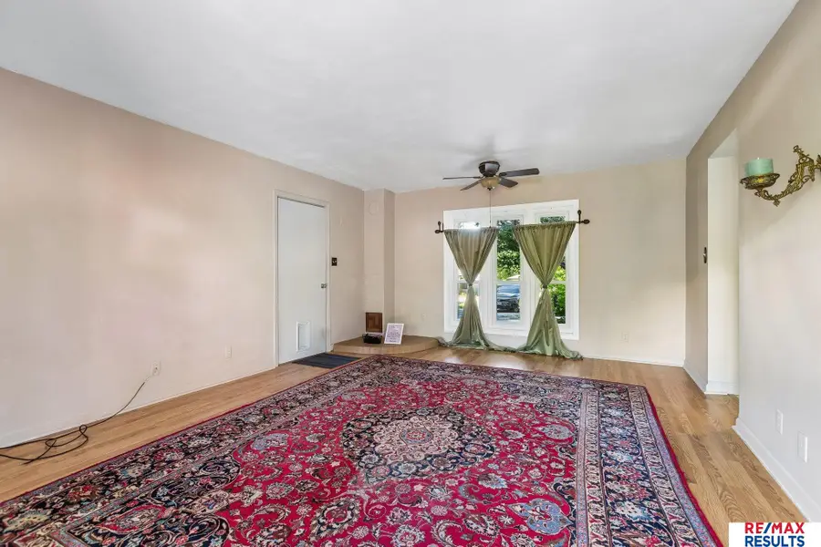 5902 Whitmore Street, Omaha, NE 68152 - #3