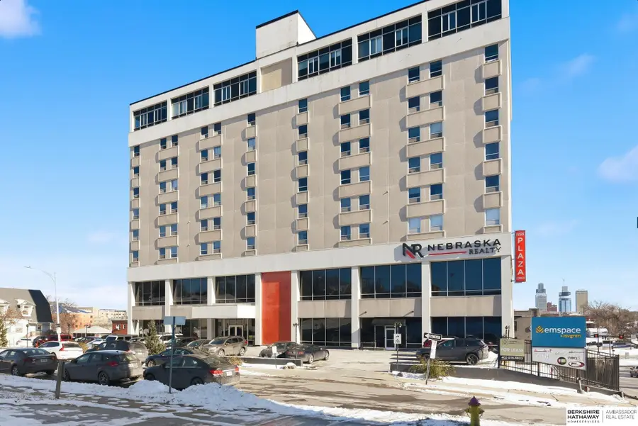 105 N 31st Avenue #302, Omaha, NE 68131 - #2