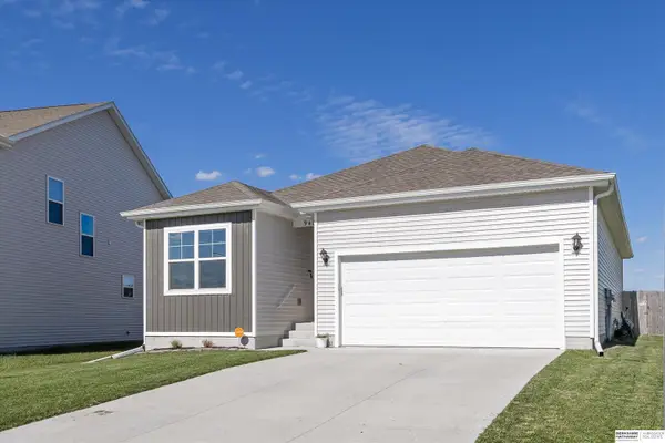 9408 Reynolds Street, Omaha, NE 68122
