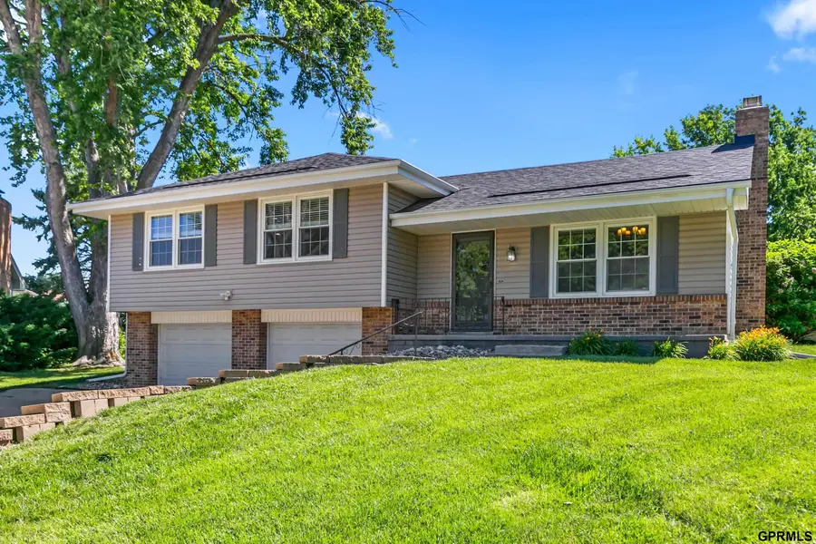 9806 O Circle, Omaha, NE 68127 - #2